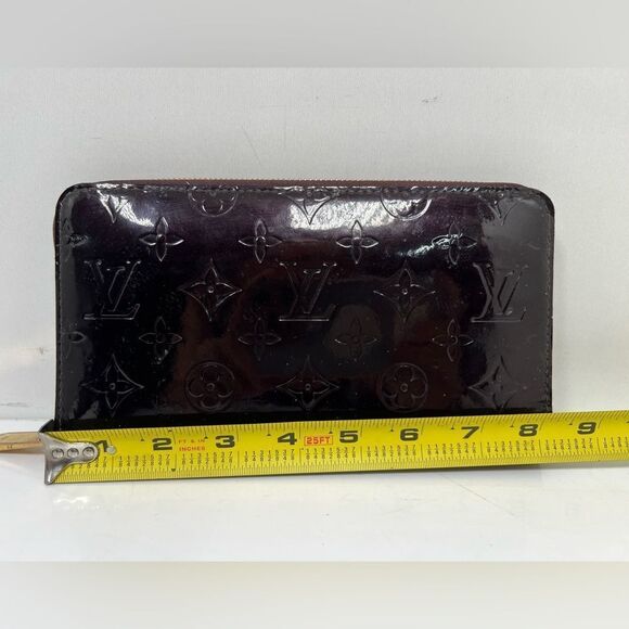 LOUIS VUITTON Amarante Zippy Monogram Vernis Leather Wallet - Picture 5 of 10